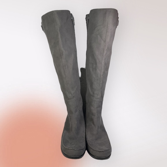 Aerosoles A2 Gatherer Gray Suede Boots Size 6M - Picture 1 of 14